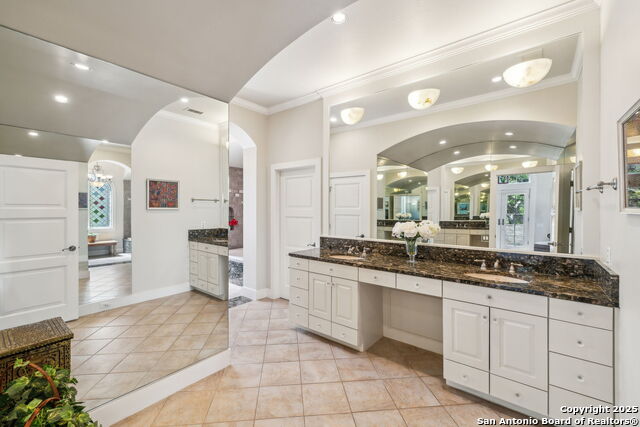 Listing photo id 28 for 110 Turnberry Way