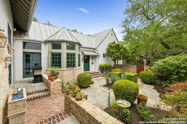 Listing photo id 40 for 110 Turnberry Way