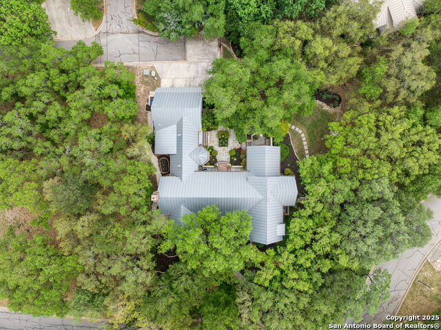 Listing photo id 44 for 110 Turnberry Way