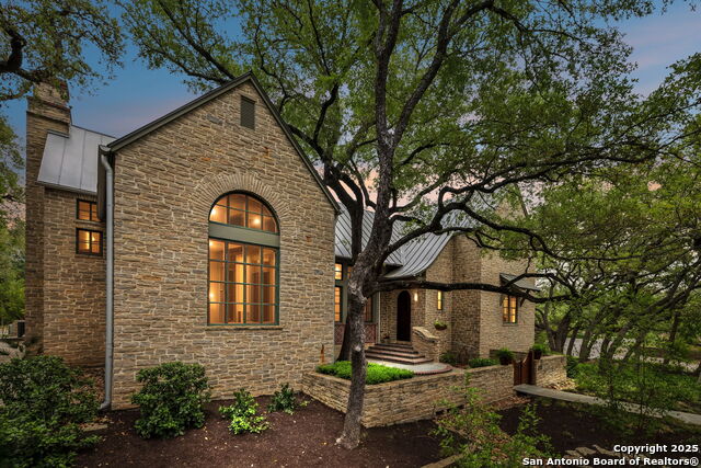 Listing photo id 48 for 110 Turnberry Way