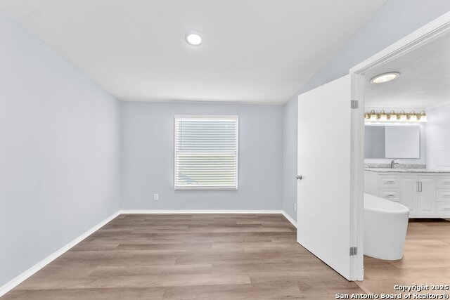 Image 18 of 40 For 163 Irmas Dr