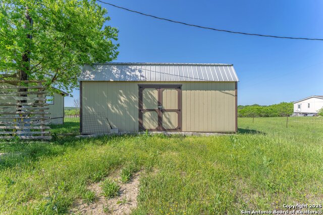 Image 32 of 40 For 163 Irmas Dr