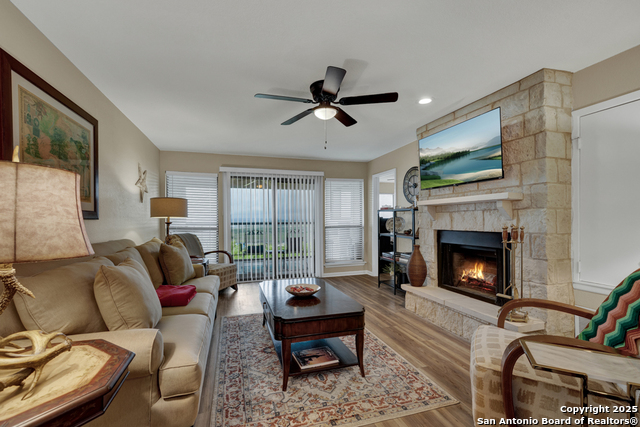 Image 17 of 40 For 1256 Cougar 6a