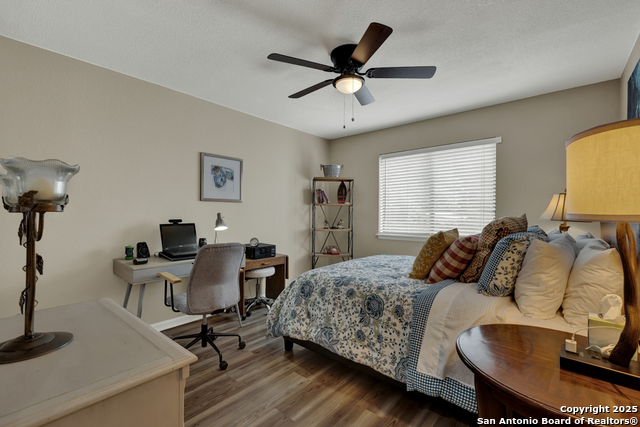 Image 24 of 40 For 1256 Cougar 6a