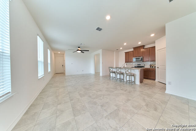 Image 4 of 19 For 4466 Tivoli Dr