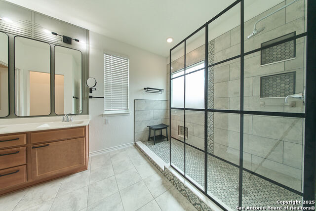 Image 6 of 19 For 4466 Tivoli Dr