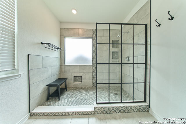 Image 7 of 19 For 4466 Tivoli Dr