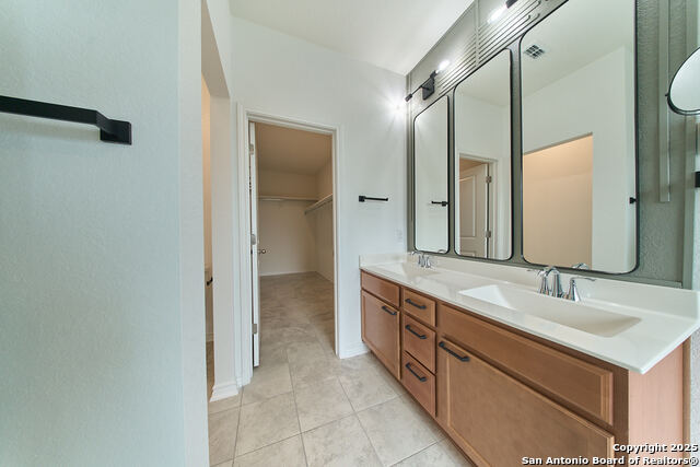 Image 9 of 19 For 4466 Tivoli Dr