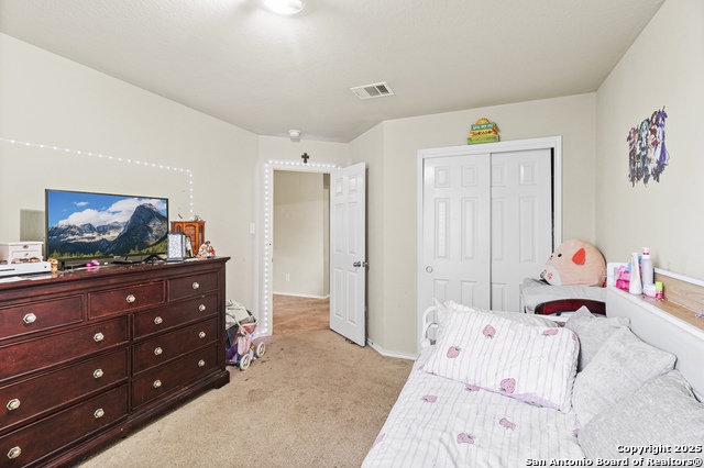 Image 29 of 47 For 752 Clearbrook
