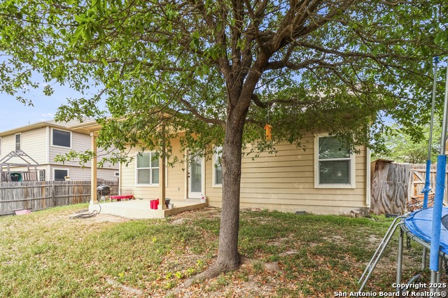 Image 36 of 47 For 752 Clearbrook