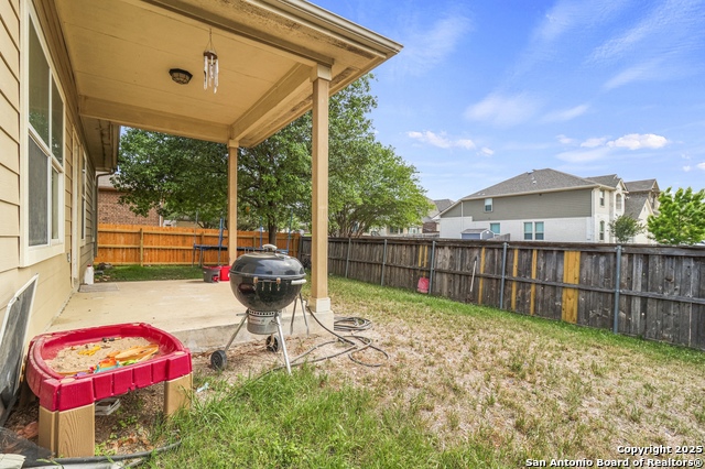 Image 37 of 47 For 752 Clearbrook