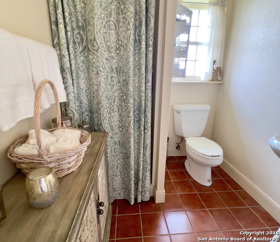 Image 43 of 50 For 545 Highgate Dr.