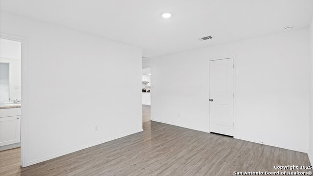 Image 8 of 16 For 10715 Hernando