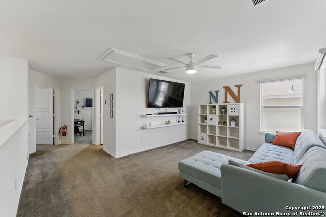 Image 22 of 39 For 4522 Adanac Ct