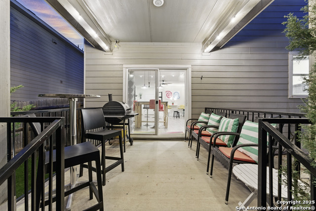 Image 33 of 39 For 4522 Adanac Ct