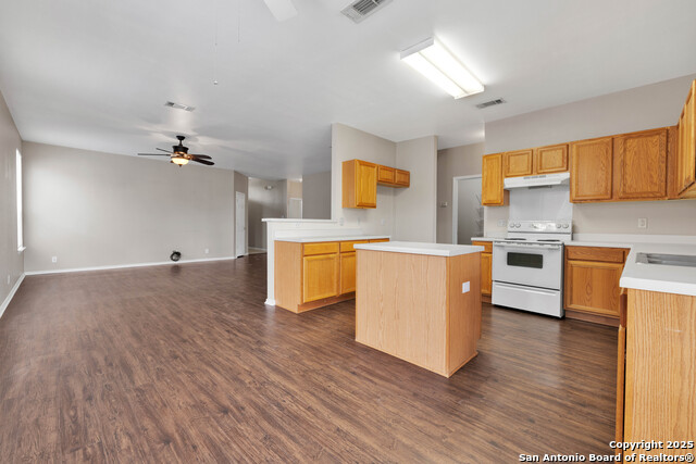 Image 11 of 21 For 2510 Lantana Bend