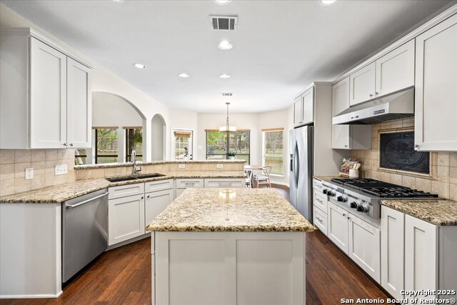 Image 21 of 59 For 8916 Tuscan Hills
