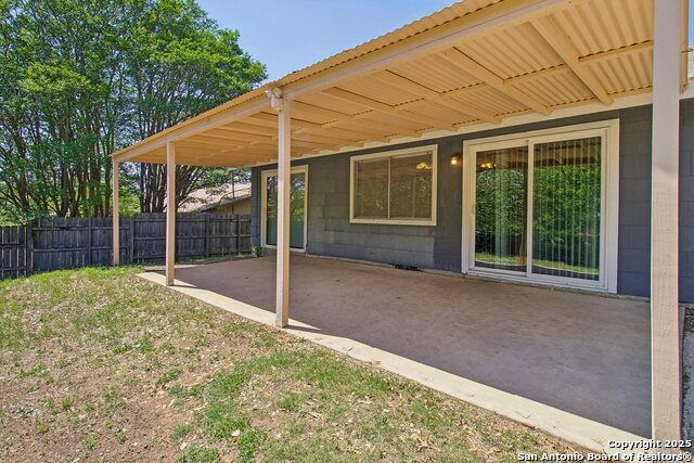 Image 26 of 30 For 7810 Village Oak