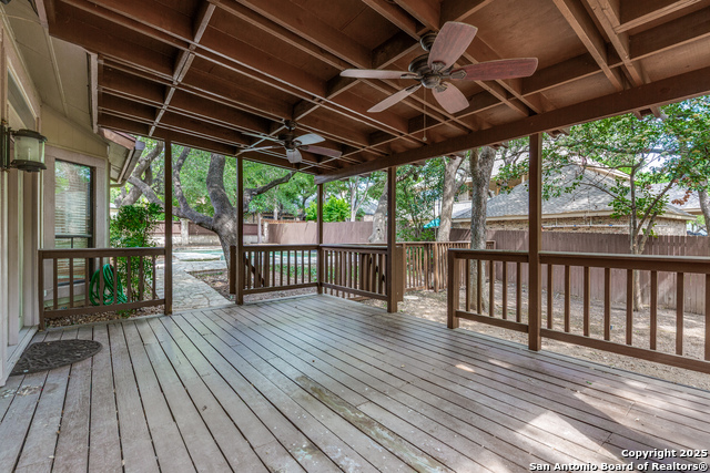 Image 24 of 26 For 410 Cove Bluff