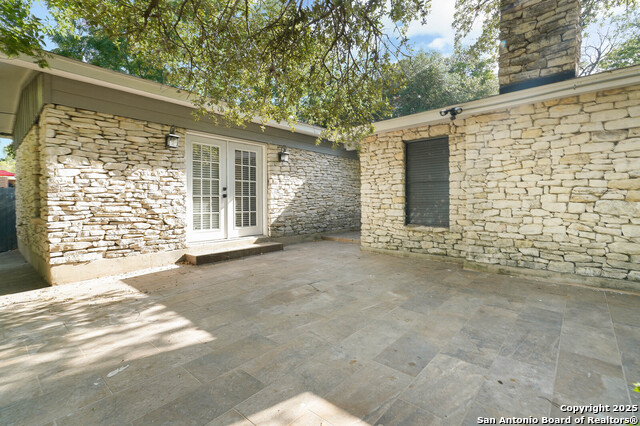 Image 29 of 34 For 8619 Oak Ledge