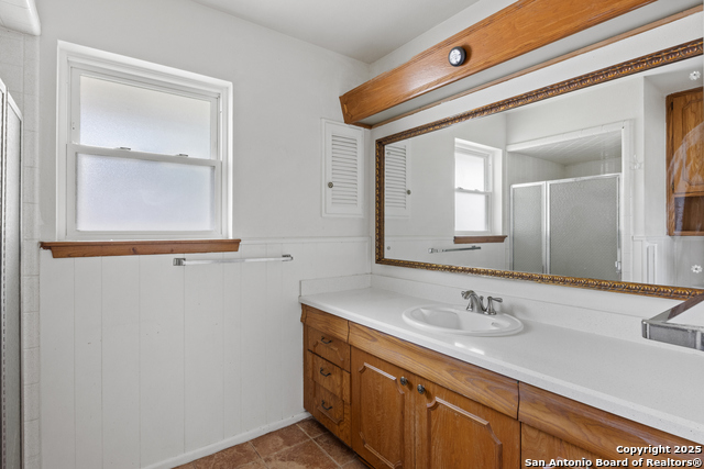 Image 18 of 25 For 626 Fawndale