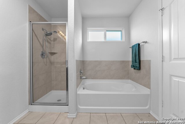 Image 18 of 28 For 8038 Falcon Meadow Dr