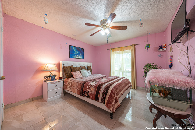 Image 15 of 25 For 4918 Brookhead