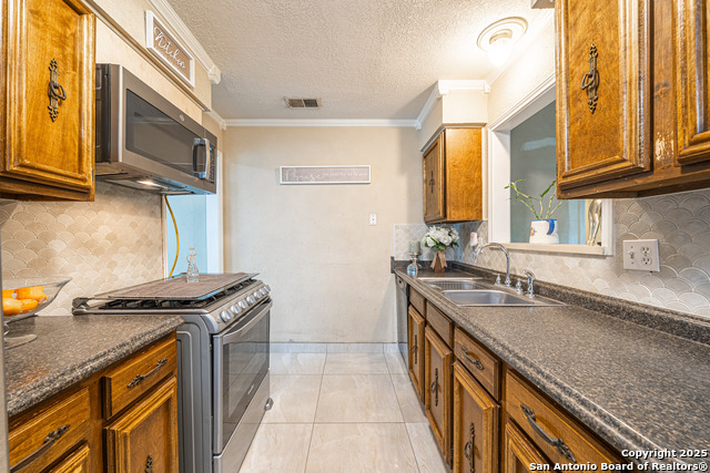 Image 5 of 25 For 4918 Brookhead