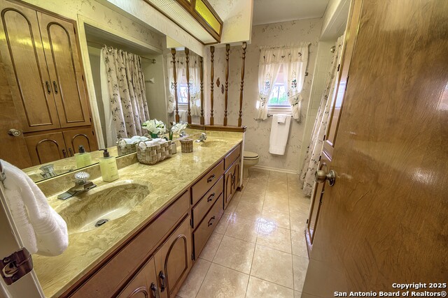 Image 14 of 18 For 207 Mary Louise Drive