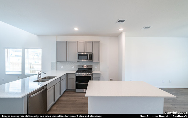 Image 6 of 21 For 8843 Grey Elm