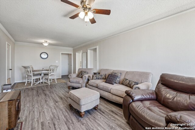 Image 17 of 48 For 7701 Wurzbach  1405