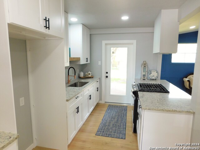 Image 8 of 26 For 6023 Lark Valley Dr