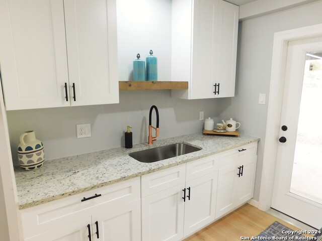 Image 9 of 26 For 6023 Lark Valley Dr