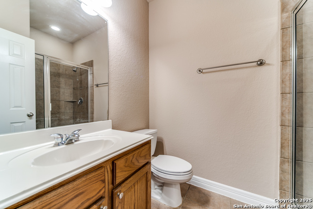 Listing photo id 15 for 3354 Highline
