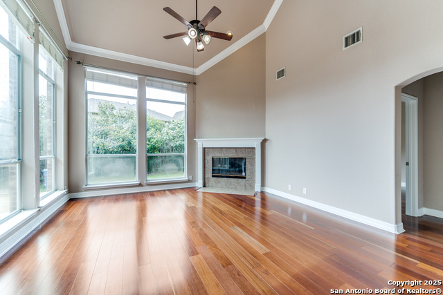 Listing photo id 5 for 3354 Highline