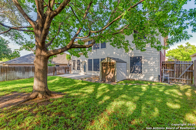 Image 31 of 38 For 11519 Brae Hill
