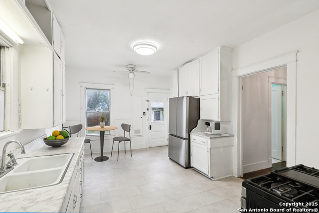 Listing photo id 26 for 1611 Mckinley