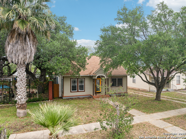 Listing photo id 38 for 1611 Mckinley