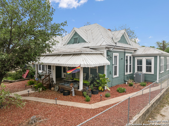 Details for 1719 Interstate 35, San Antonio, TX 78208
