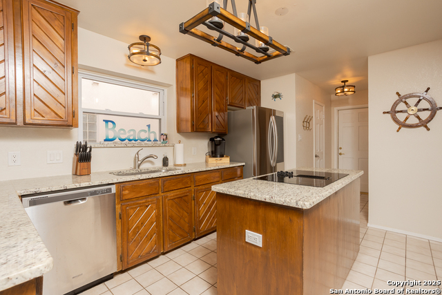 Listing photo id 8 for 15350 Tortuga