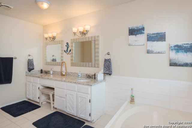 Listing photo id 12 for 15350 Tortuga