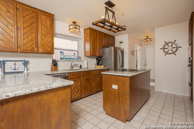 Listing photo id 6 for 15350 Tortuga