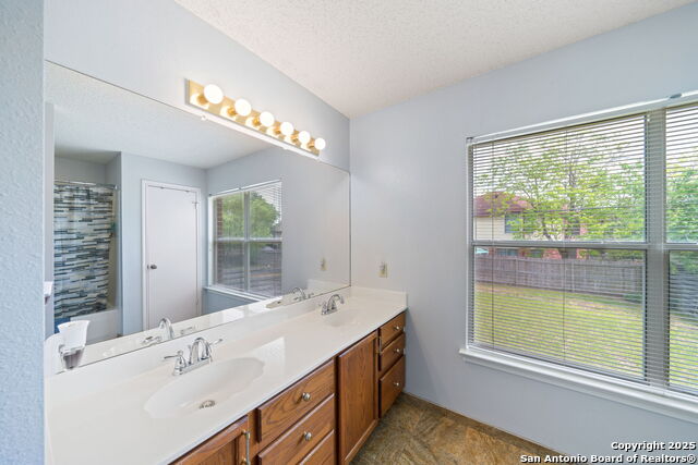 Image 17 of 29 For 1044 Sycamore