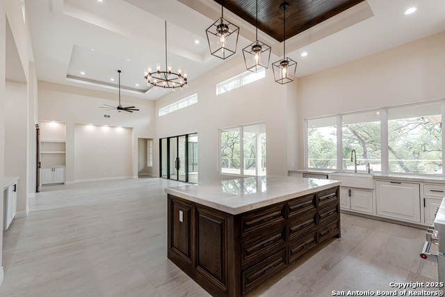 Listing photo id 12 for 1281 Adyson Ridge