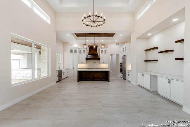 Listing photo id 15 for 1281 Adyson Ridge
