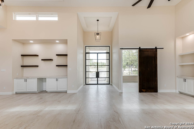Listing photo id 1 for 1281 Adyson Ridge
