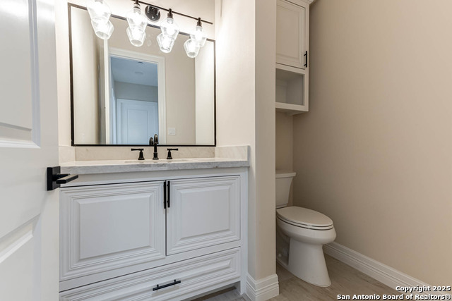 Listing photo id 28 for 1281 Adyson Ridge