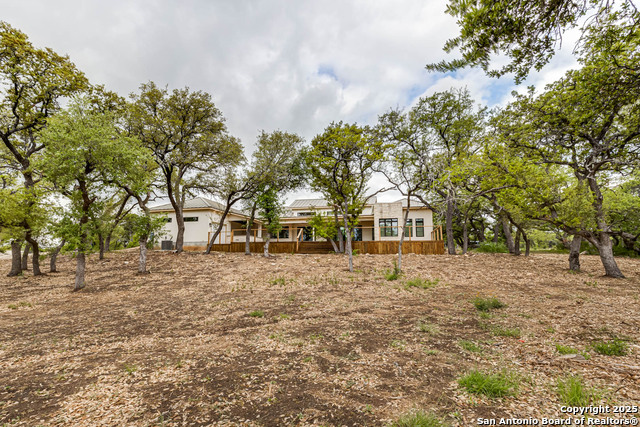 Listing photo id 36 for 1281 Adyson Ridge