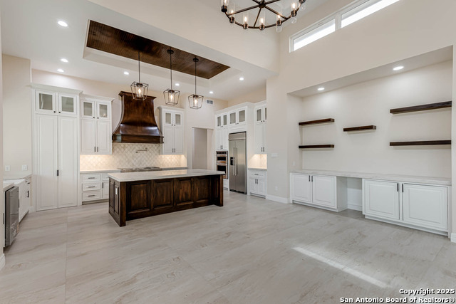 Listing photo id 3 for 1281 Adyson Ridge