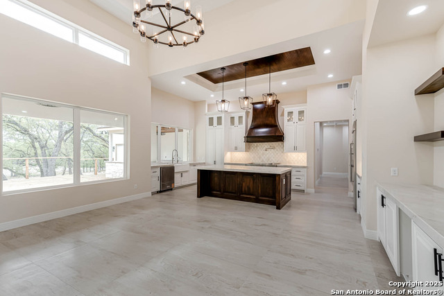 Listing photo id 7 for 1281 Adyson Ridge